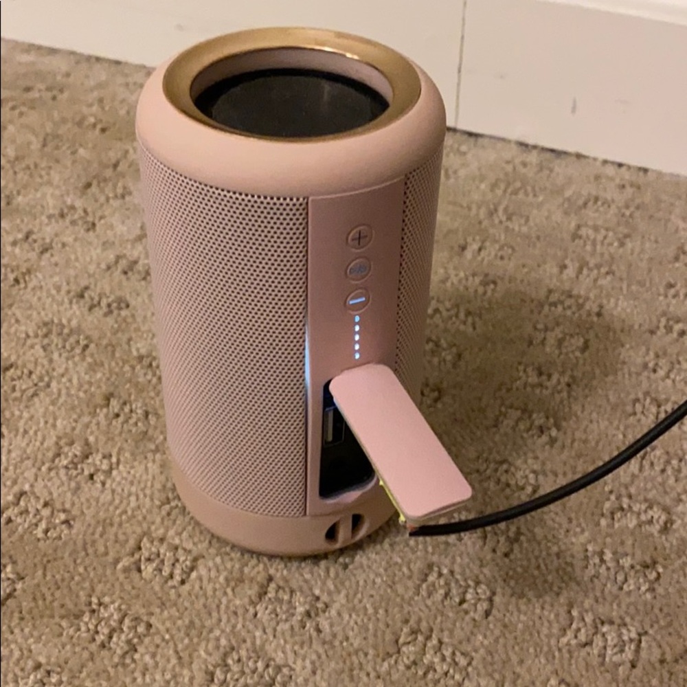 Bluetooth speaker